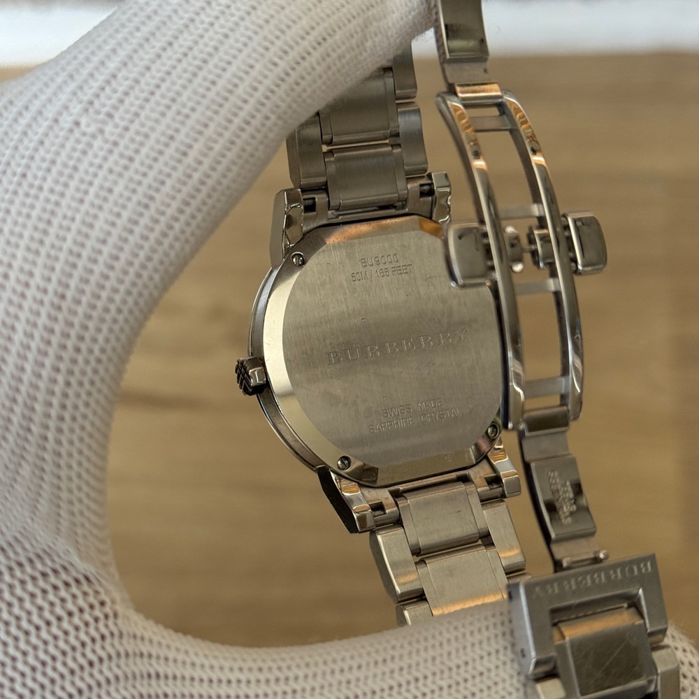Burberry Silver Watch  Dial Men's Watch - Picture 3 of 10